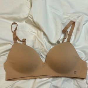 NWOT. Tommy John Small convertible bra.